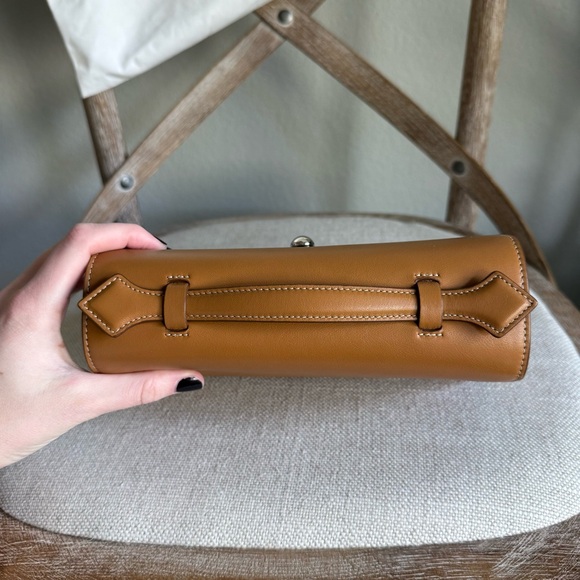 Savette symmetry pochette in saddle leather - Picture 9 of 11